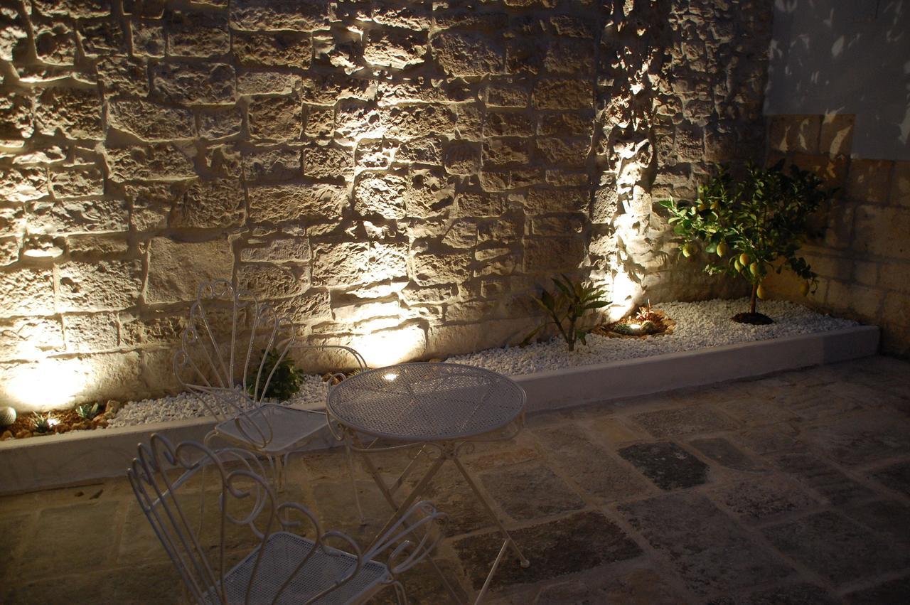 Palazzo Bianchi Domus Holidays Trani Exterior foto